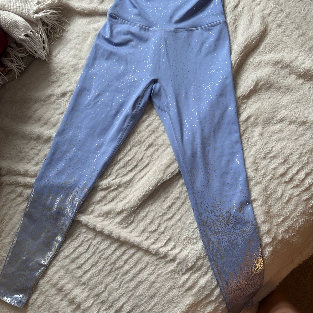 Buff bunny leggings size small